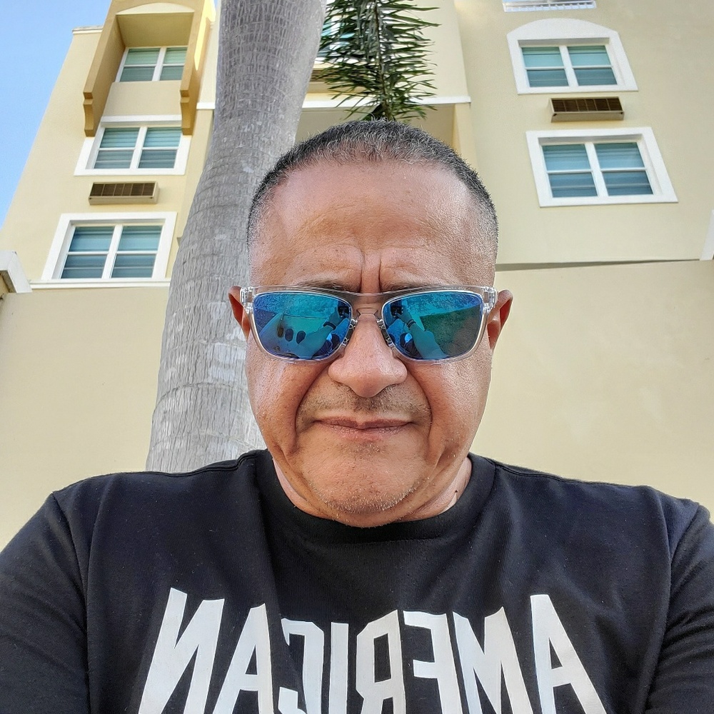 Meet your Posher, Pedro